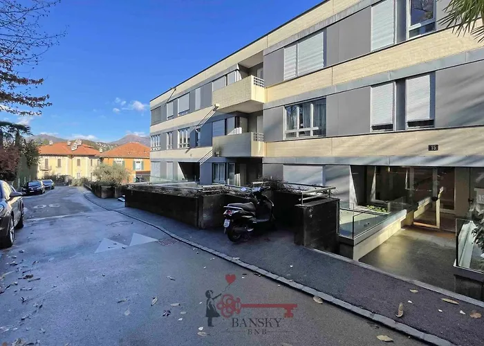 Romantic Loft With Outside Swimming Pool, 400m From Station Apartment