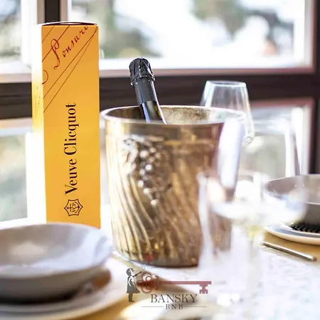 Apartment Romantic Loft With Outside Swimming Pool, 400m From Station *